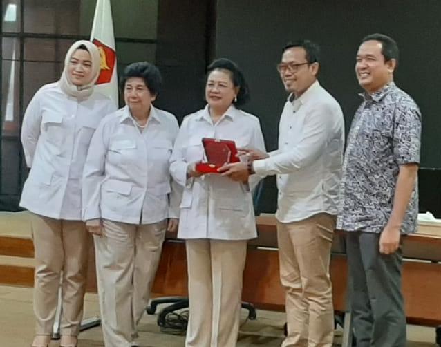 4276b262-1a44-4e34-a3c8-66e6341c8344